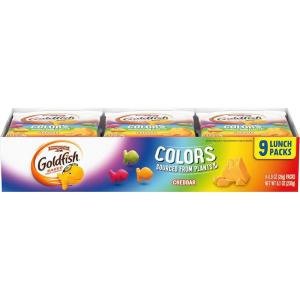 Goldfish Cheddar Cheese Crackers, Baked Snack Crackers, 1 oz On-the-Go Snack Packs, 9 Count Tray(0.9 Ounce (Pack of 9))