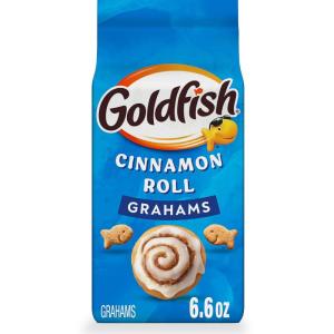 Goldfish Grahams Cinnamon Roll Baked Snack Crackers, 6.6 Oz Bag(Cinnamon Roll)