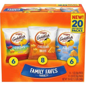 Goldfish Valentine’s Day Strawberry Shortcake Flavored Baked Graham Snacks, 24 Count 0.75 Oz(Family Faves Variety Pack)