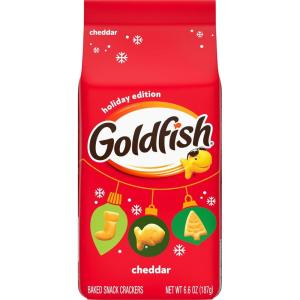 Goldfish Holiday Shapes Cheddar Crackers, 6.6 Oz Bag(6.6 Ounce (Pack of 1))